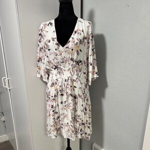 Chic Floral V-Neck Midi Dress